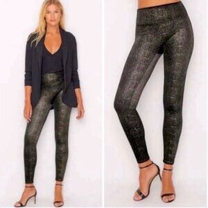 Spanx Velvet Shine Legging Black & Good Metallic Soft Medium Shaping